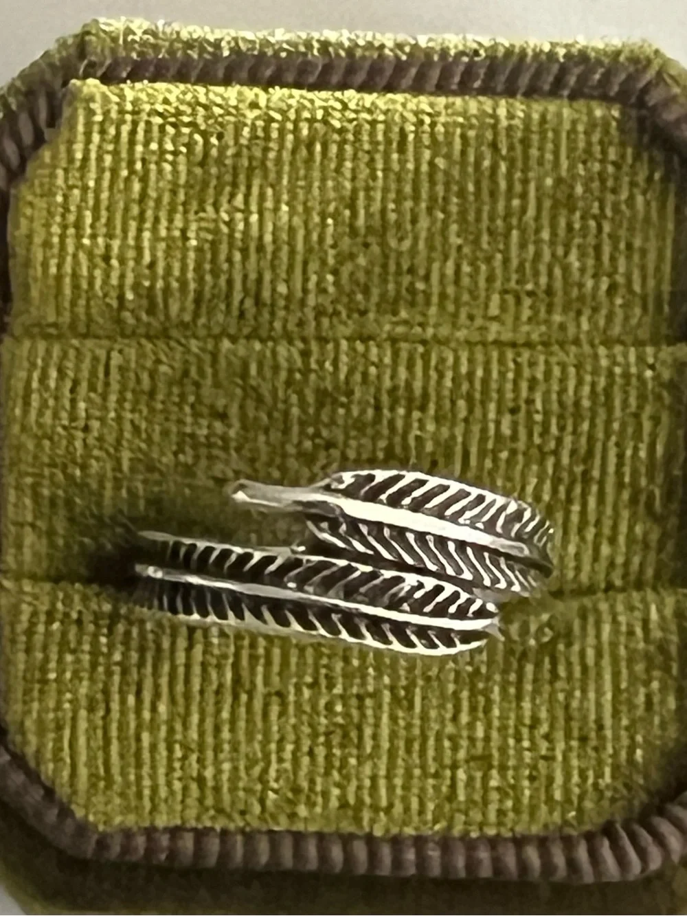 Vintage/Boho Design Stainless Steel Silver Feather Wrap Band Size 7